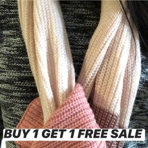 🌀B1G1 FREE🌀 Ann Taylor pink scarf NWT